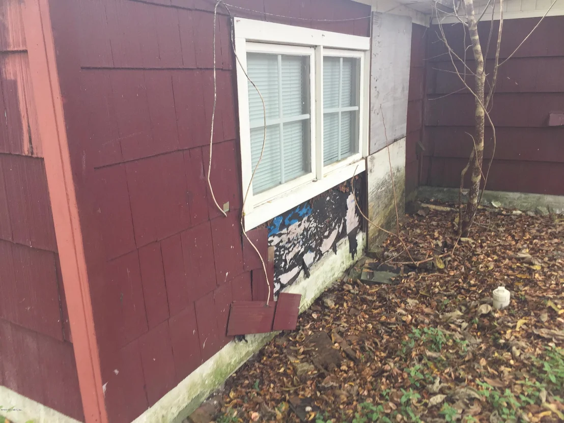 Photo of 1825 LAYTON Road