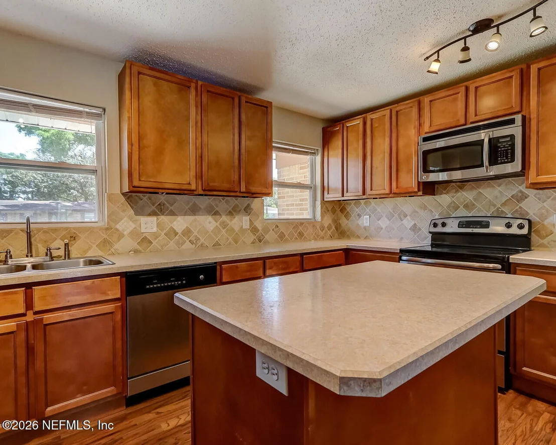 Photo of 3922 EDIDIN Drive