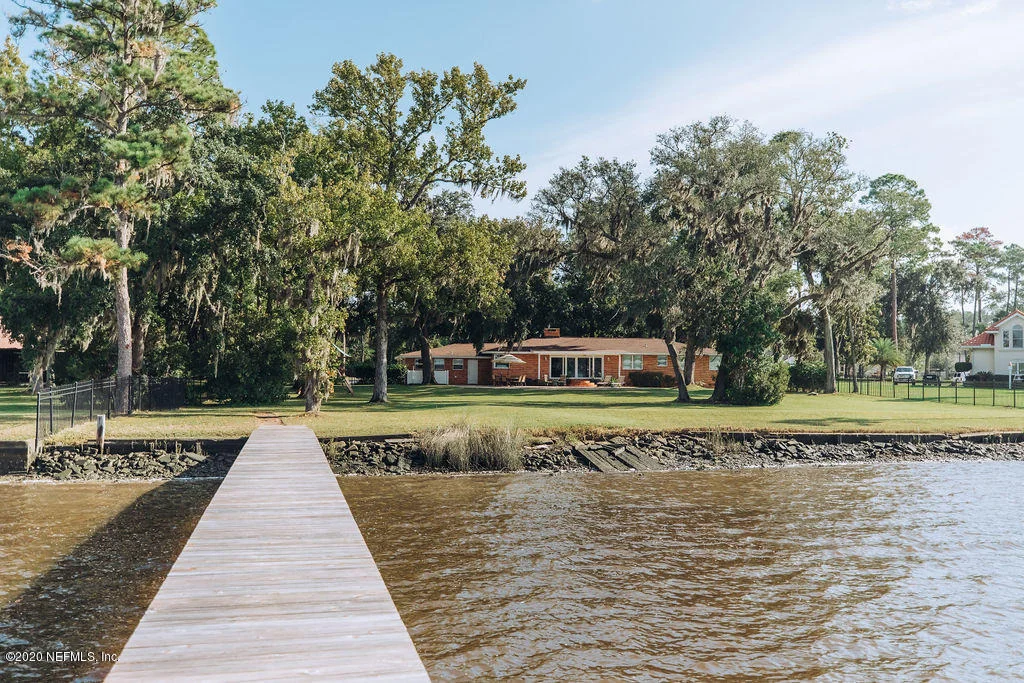 Photo of 348 BROWARD Road