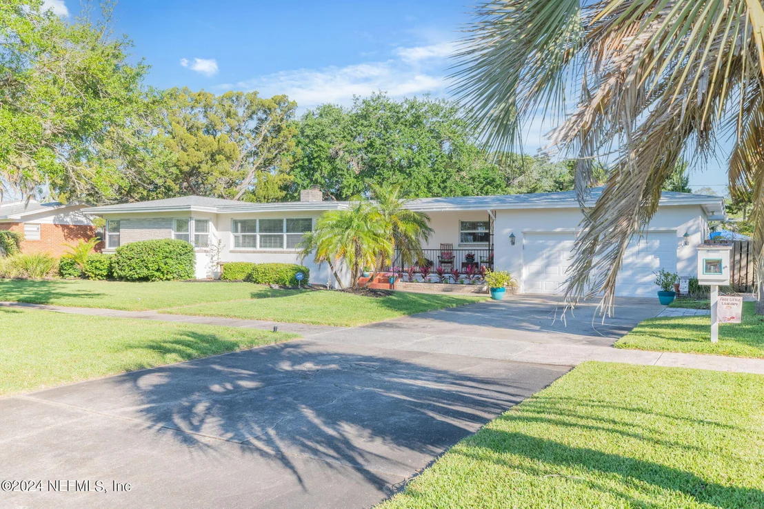 Photo of 6 OGLETHORPE Boulevard