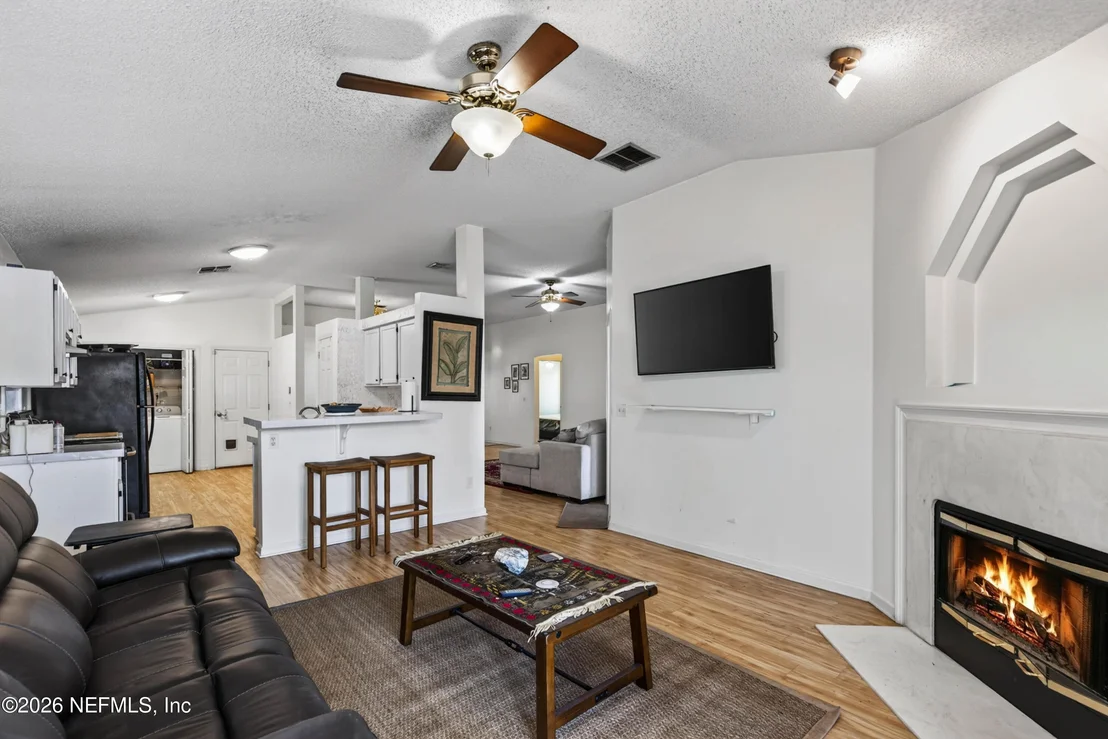 Photo of 1641 SPRING OAKS Lane