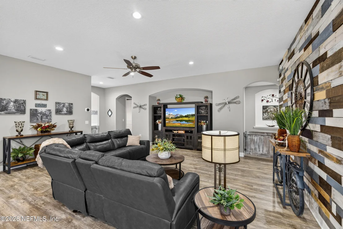 Photo of 284 ATLANTA Drive