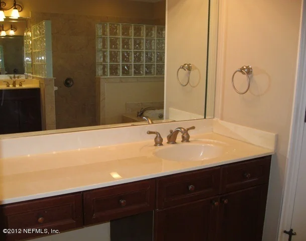 Photo of 409 SUMMERSET Drive
