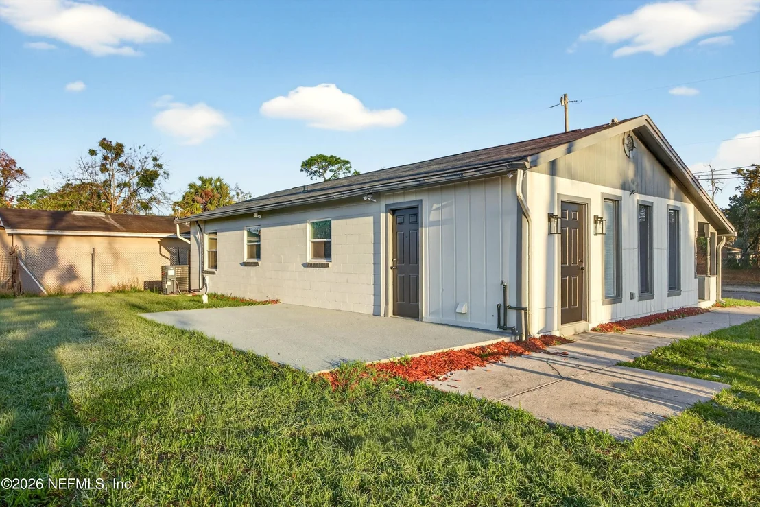 Photo of 8112 DEVOE Street