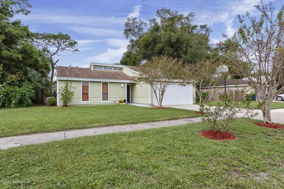 Photo of 2428 OAKVIEW Drive
