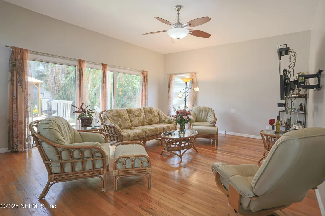 Photo of 304 GENOA Road