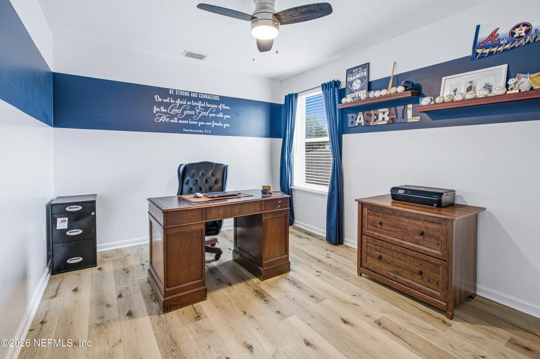 Photo of 95 HOWLAND Drive
