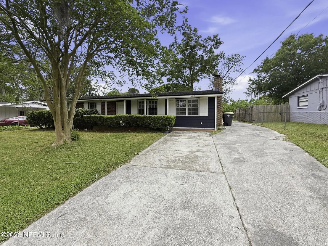 Photo of 7632 HILLSIDE Drive