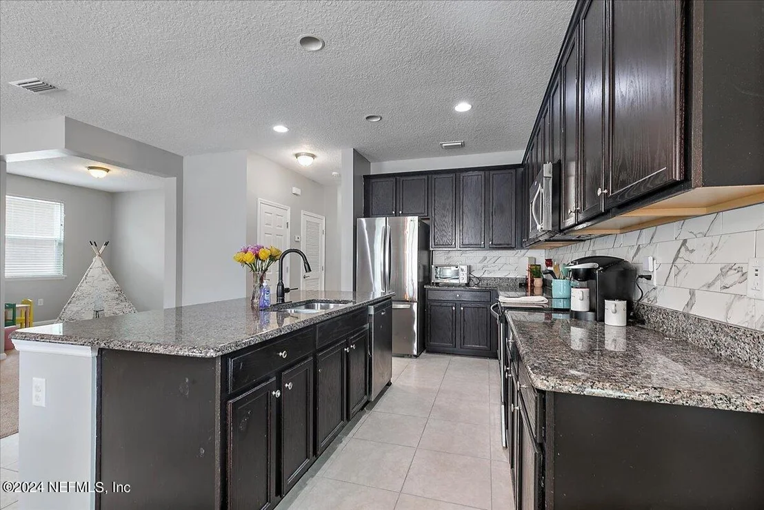 Photo of 7140 FLEUR COVE Drive