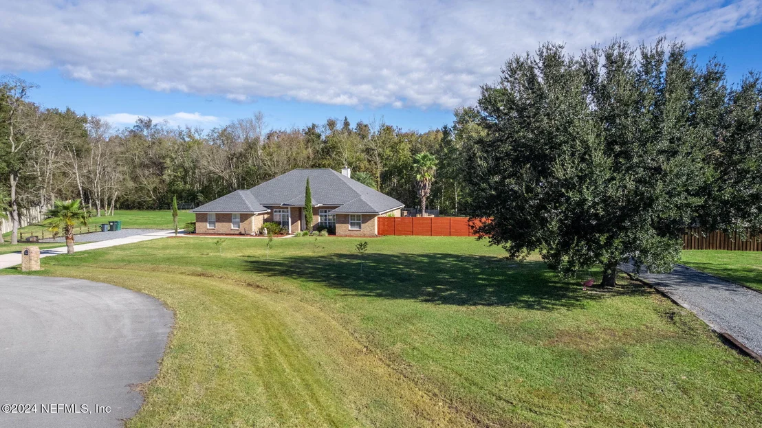 Photo of 44017 GREEN MEADOWS Lane