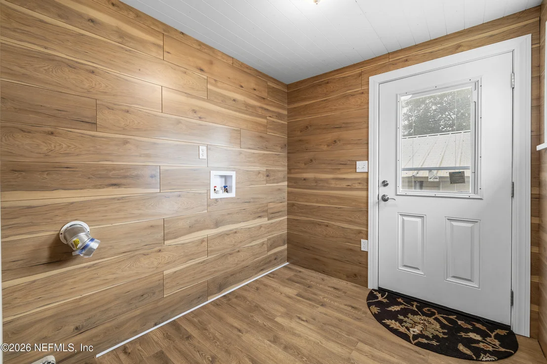 Photo of 1244 JONES Road