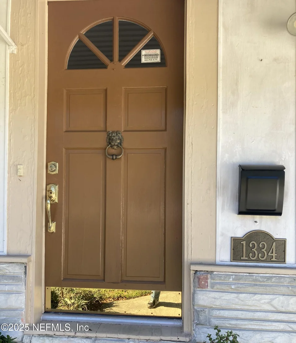 Photo of 1334 MURRAY Drive