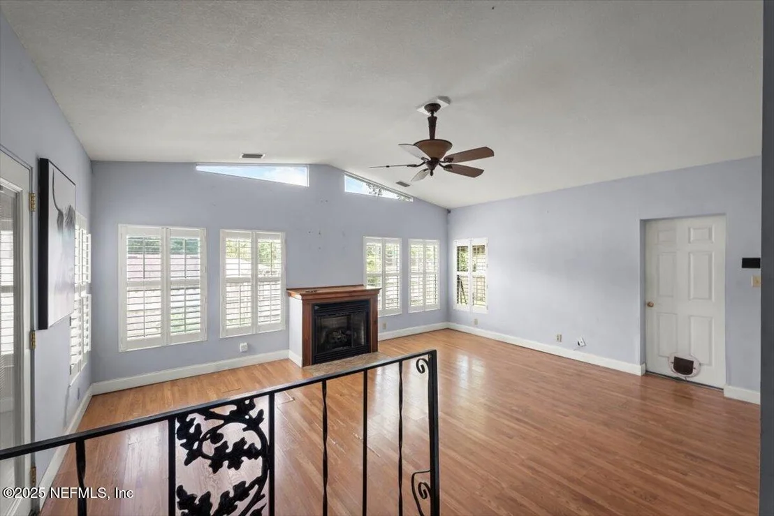 Photo of 360 CANIS Drive W