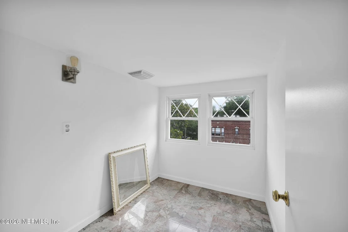 Photo of 3002 RIVERSIDE Avenue