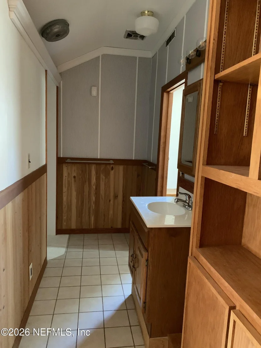 Photo of 120 BEACH Avenue