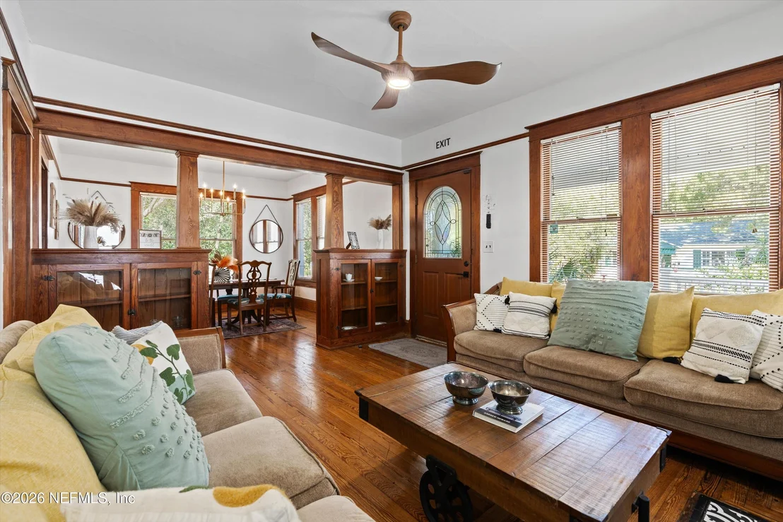 Photo of 33 CINCINNATI Avenue