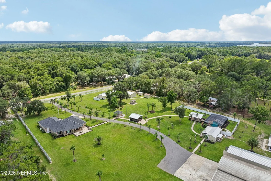 Photo of 122 MACON Road