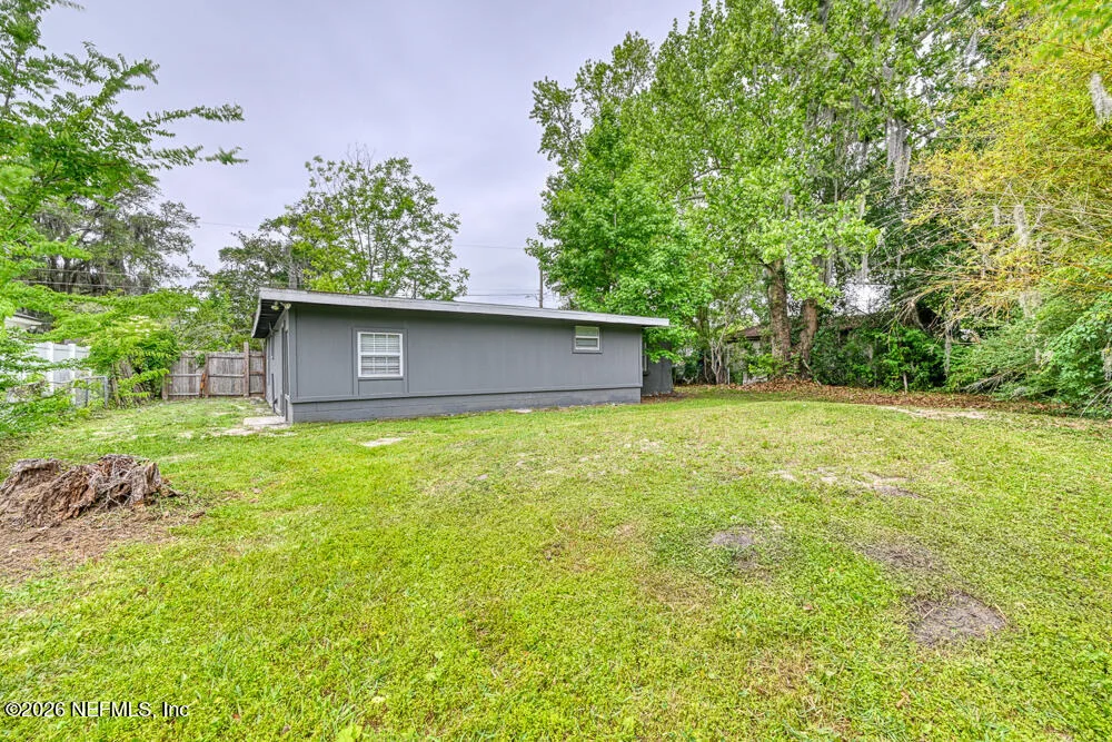 Photo of 1339 ELLIS Road
