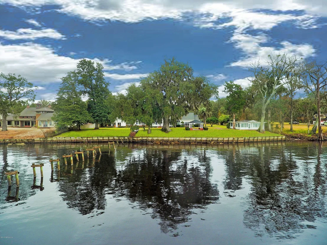 Photo of 1250 HERON POINT Road