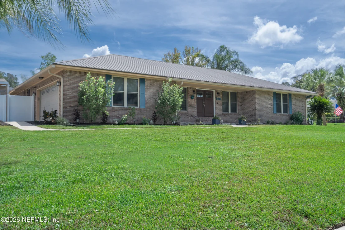 Photo of 377 FOXRIDGE Road