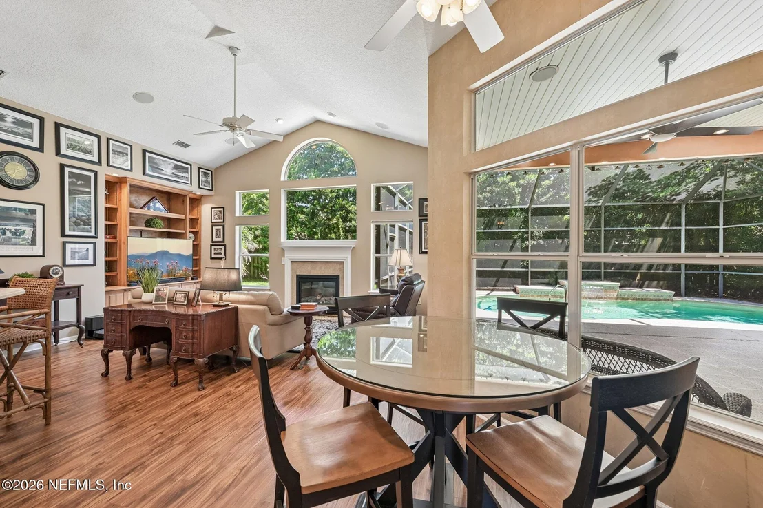 Photo of 1698 MARGARETS WALK Road