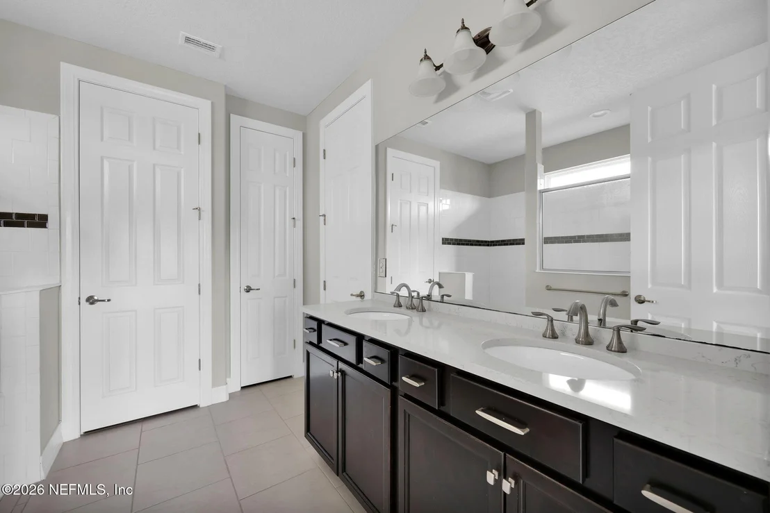 Photo of 164 FRONT DOOR Lane