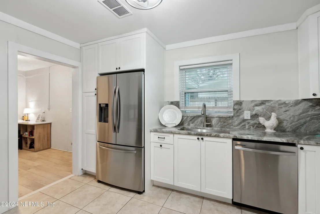 Photo of 45180 BOOTH Street