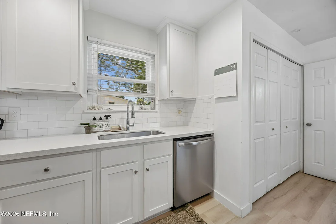 Photo of 455 IREX Road
