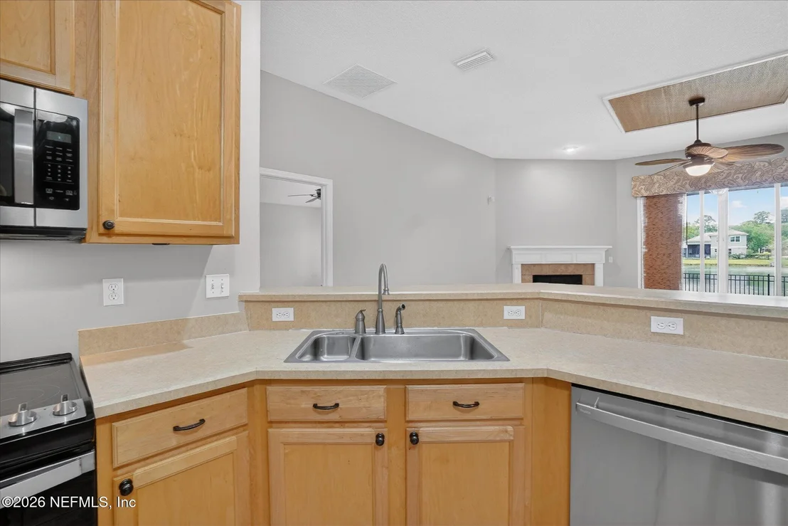Photo of 1412 WALNUT CREEK Drive