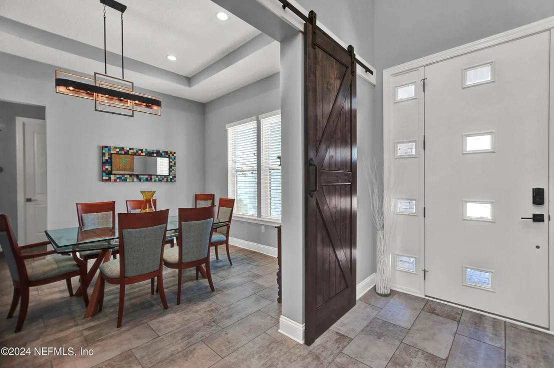 Photo of 10152 SILVERBROOK Trail