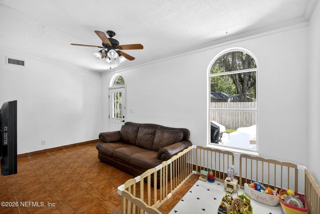 Photo of 9515 BROKEN OAK Boulevard