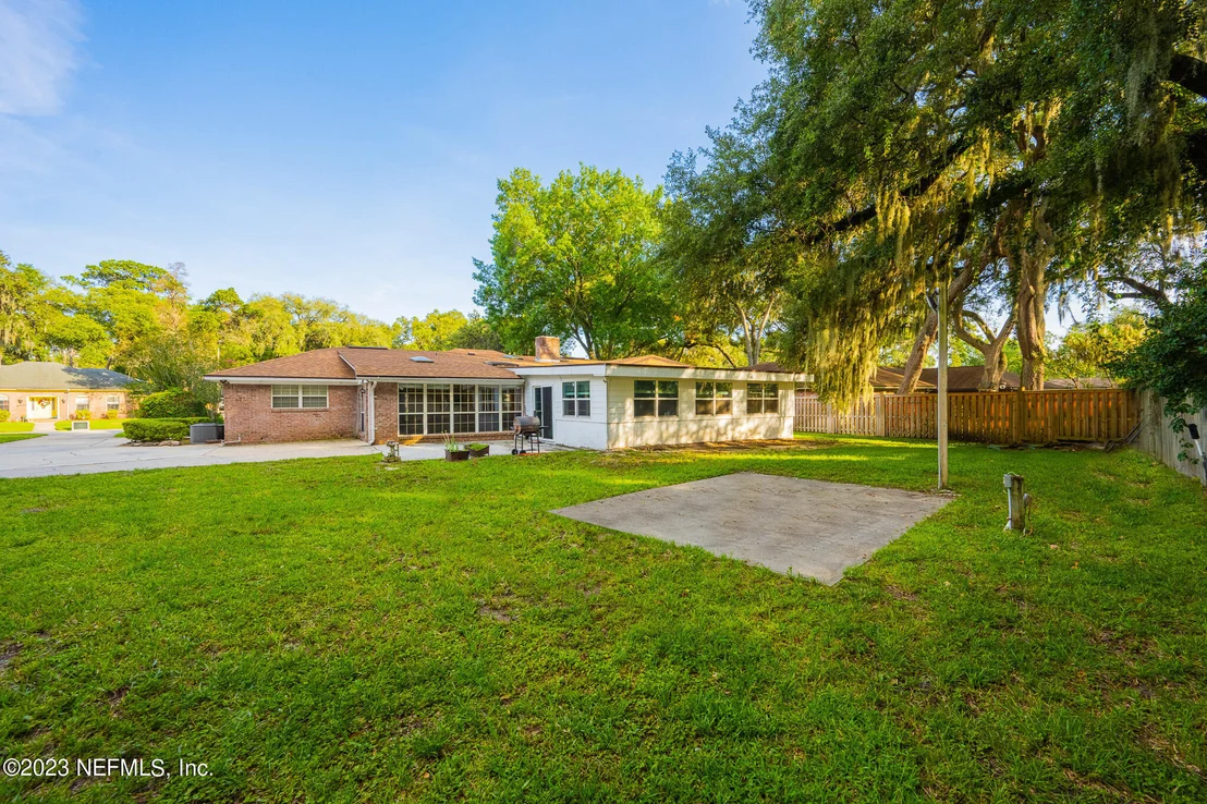 Photo of 4442 RIVER TRAIL Road