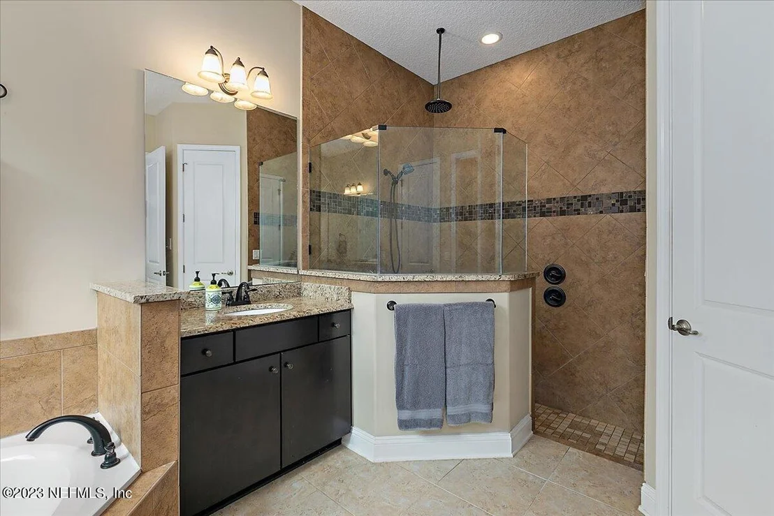 Photo of 158 STAPLEHURST Drive