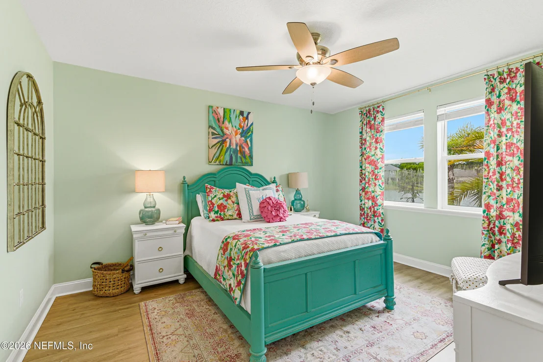 Photo of 633 KENDALL CROSSING Drive