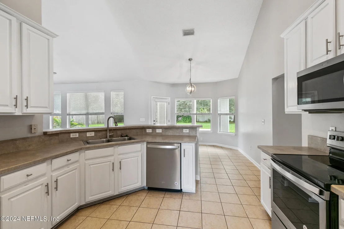 Photo of 4120 LONICERA Loop