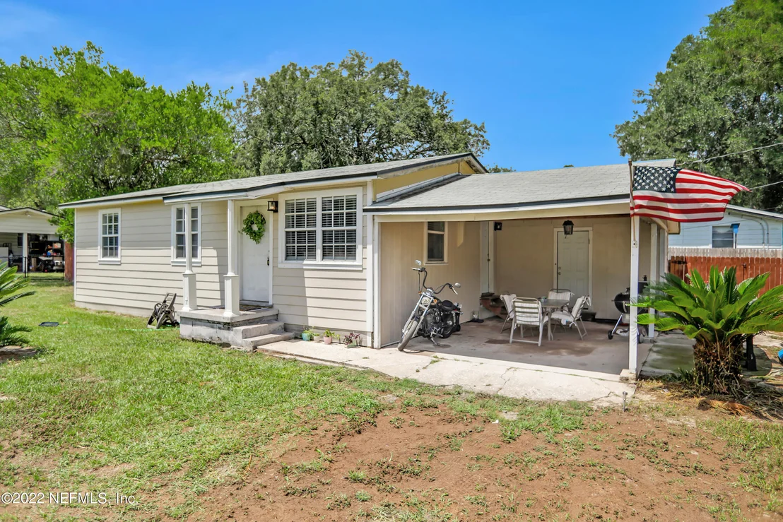 Photo of 2448 DAVIS Road