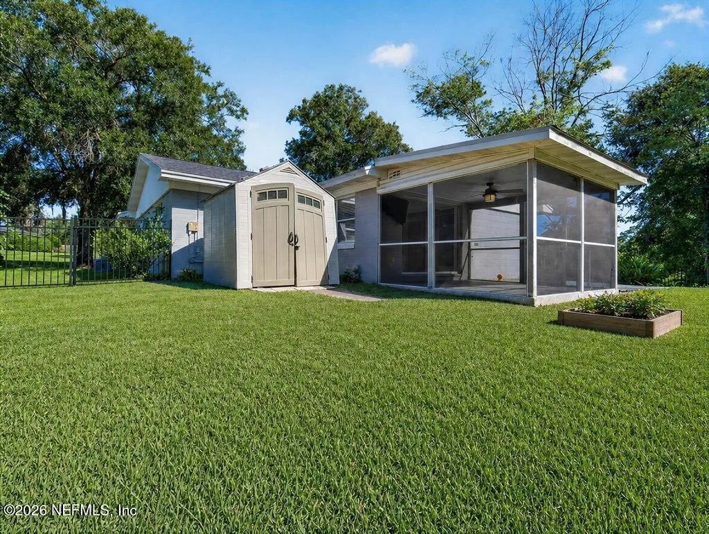 Photo of 474 CASUARINA Circle