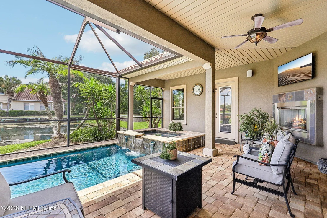 Photo of 4002 LA VISTA Circle