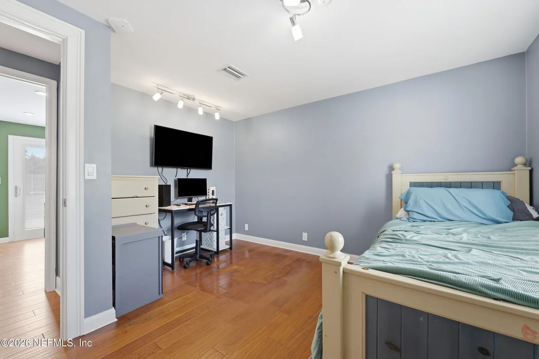 Photo of 7645 OAK FOREST Road