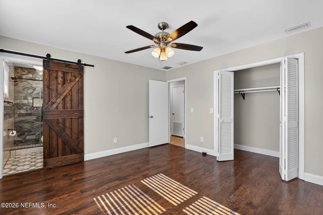 Photo of 8294 COLLINS Road