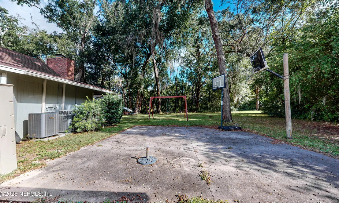Photo of 2860 RAVINES Road