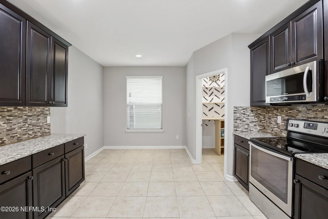Photo of 219 STRAW POND Way