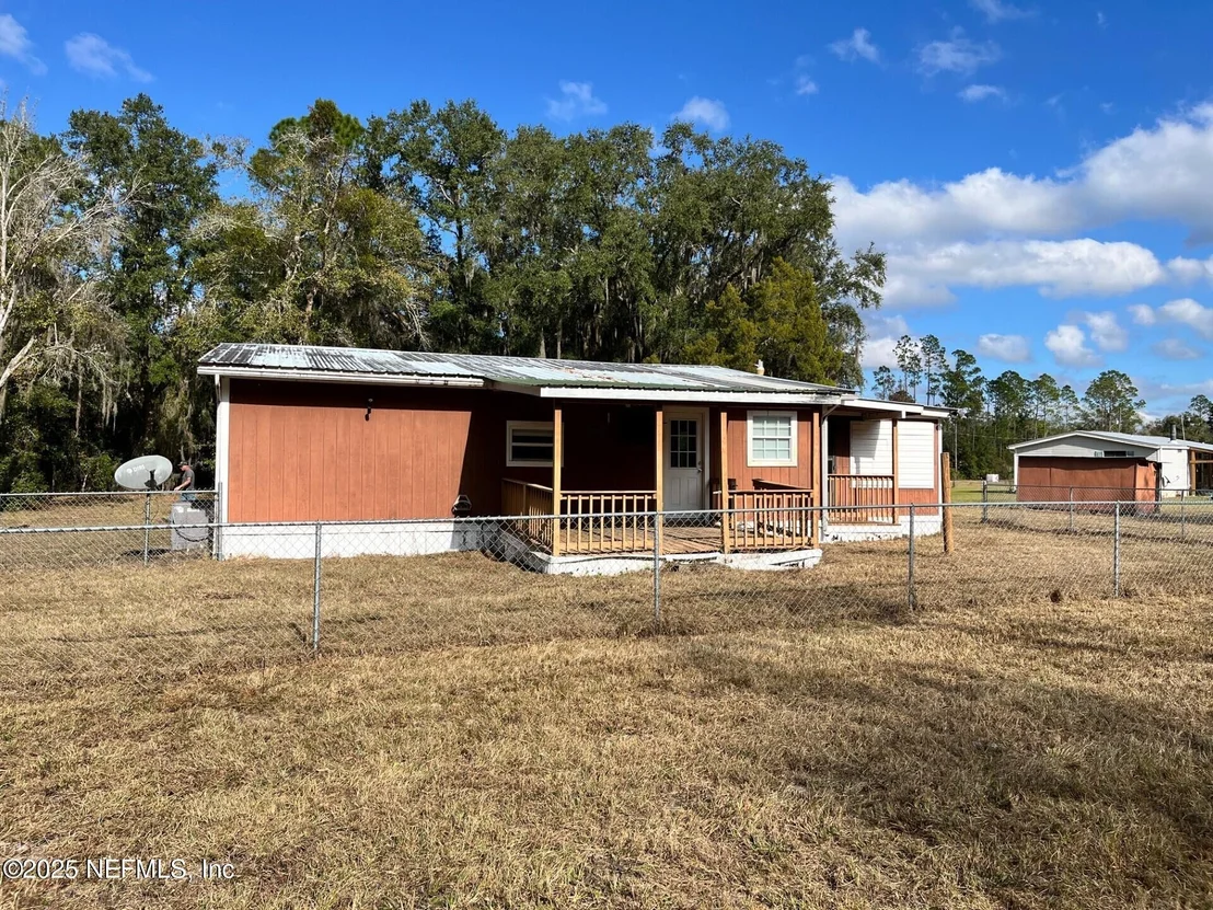 Photo of 201 BEAVER Lane