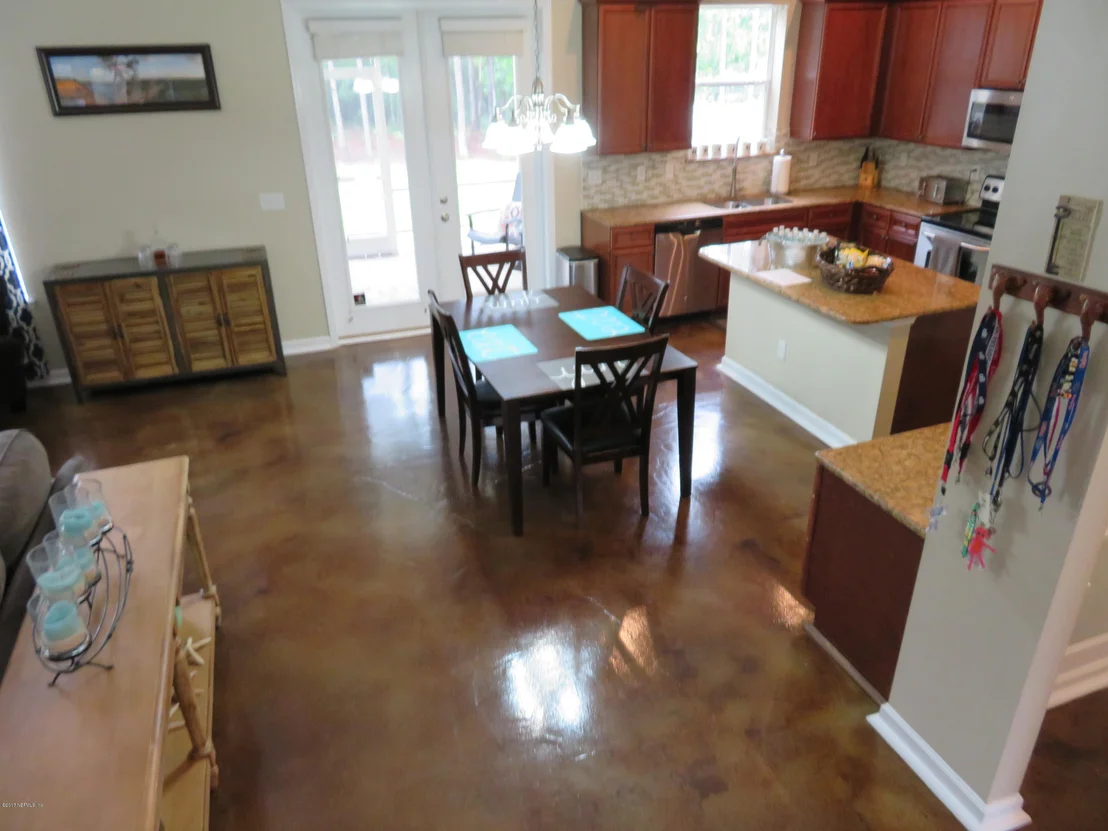Photo of 113 CASTLEGATE Lane