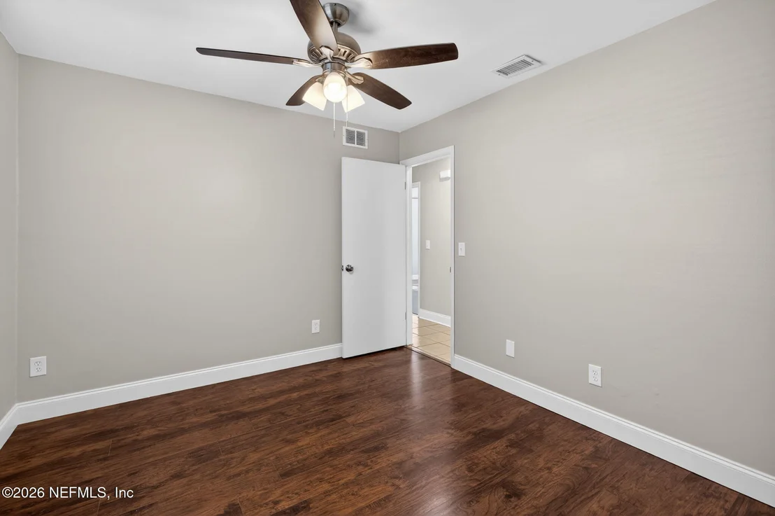 Photo of 8294 COLLINS Road