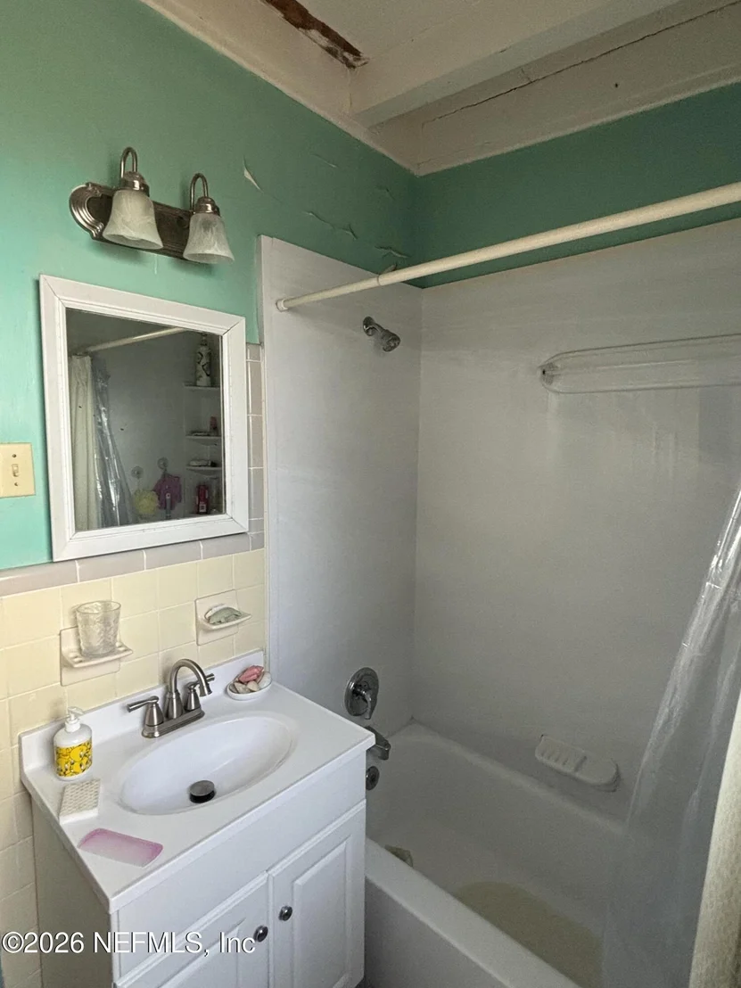 Photo of 1619 SUNSET Drive