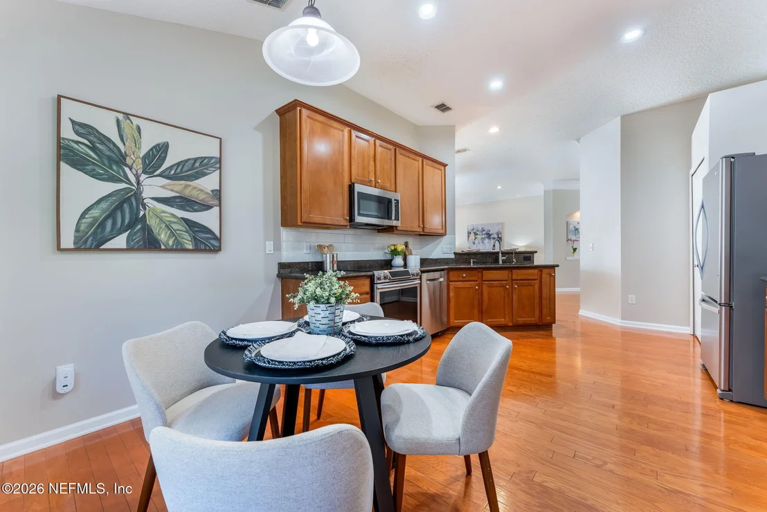 Photo of 464 JOHNS CREEK Parkway