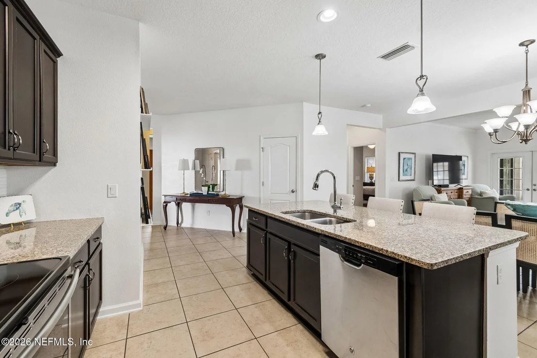 Photo of 206 MISSION COVE Circle