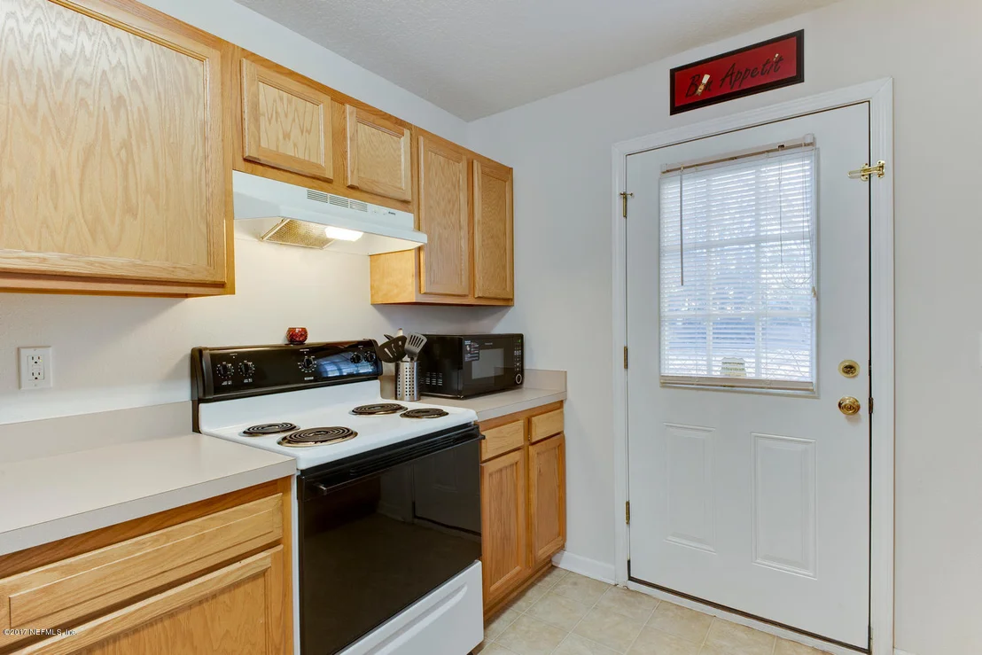 Photo of 10328 BRADLEY Road