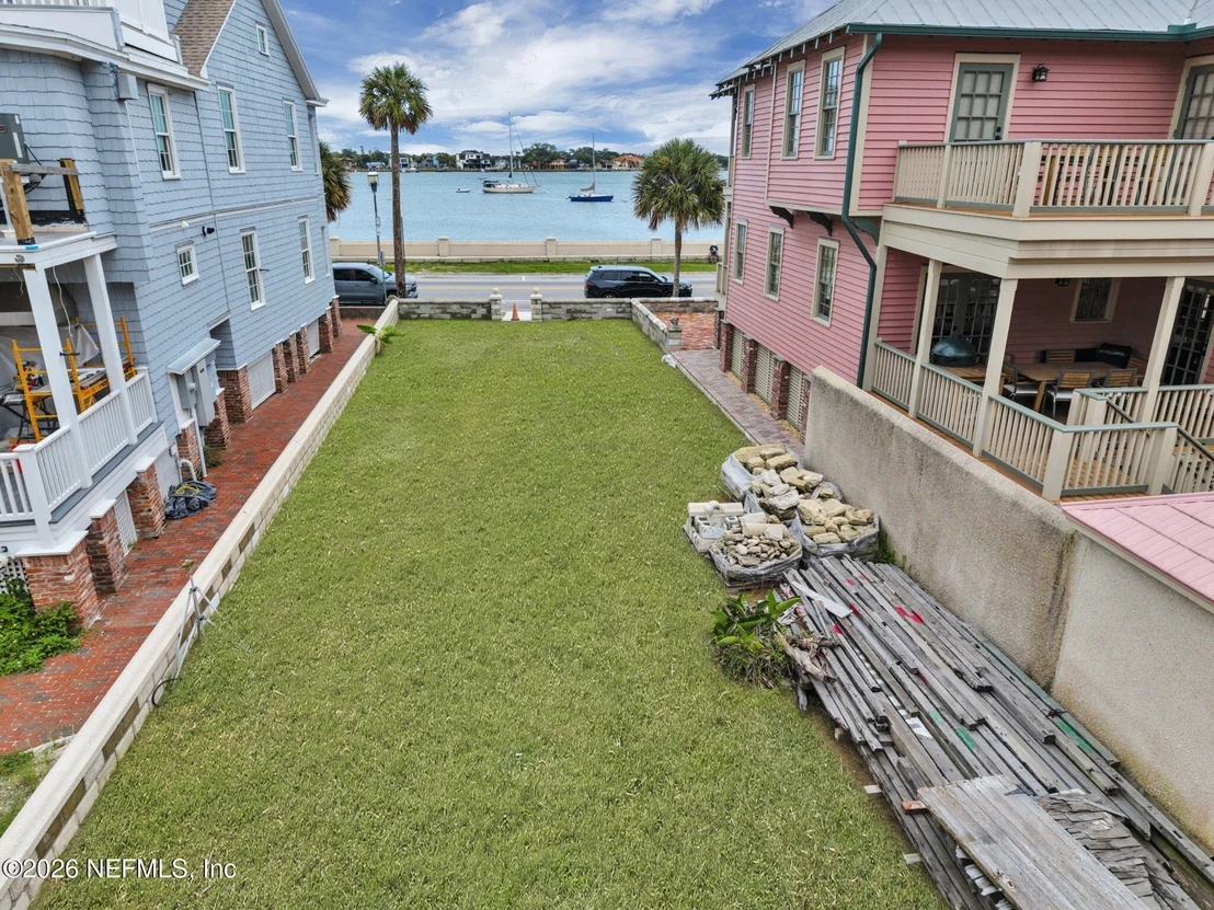 Photo of 156 AVENIDA MENEDEZ